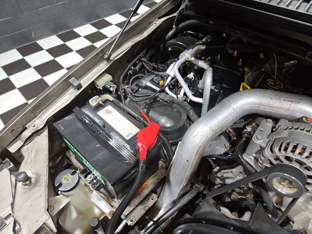 2005 Ford Excursion 137" WB 6.0L Limited 4WD - 22991761 - 96