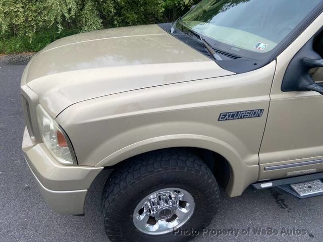 2005 Ford Excursion 137" WB 6.0L Limited 4WD - 22442625 - 15