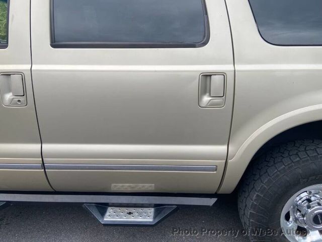 2005 Ford Excursion 137" WB 6.0L Limited 4WD - 22442625 - 18