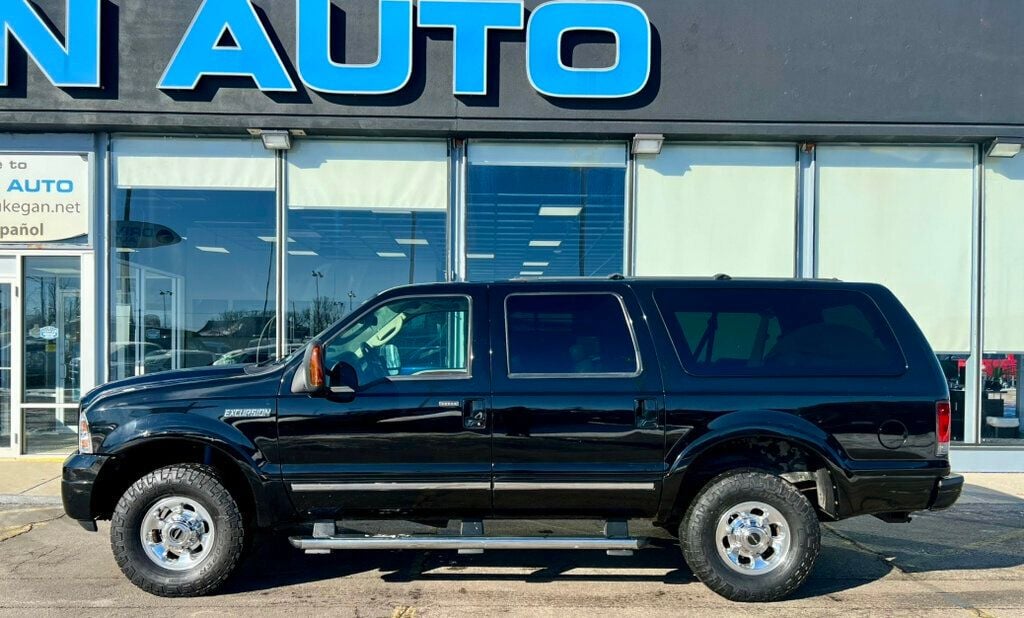 2005 Ford Excursion 137" WB 6.8L Limited 4WD - 22961186 - 1