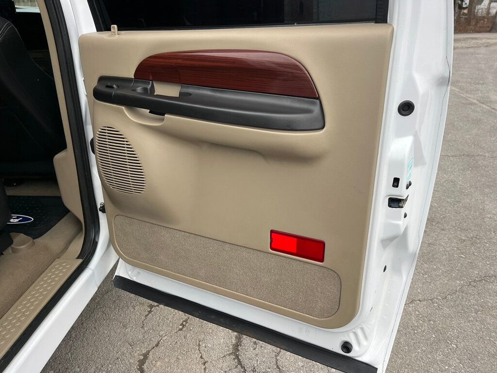 2005 Ford Excursion Eddie Bauer Powerstroke Turbo Diesel 4x4 - 22949196 - 43