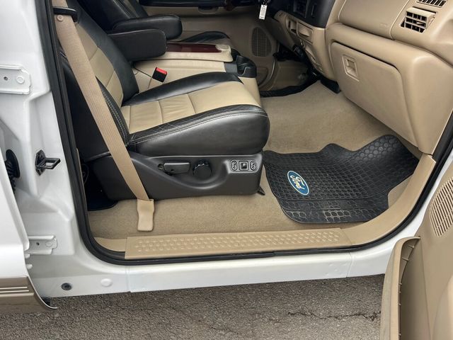 2005 Ford Excursion Eddie Bauer Powerstroke Turbo Diesel 4x4 - 22949196 - 45