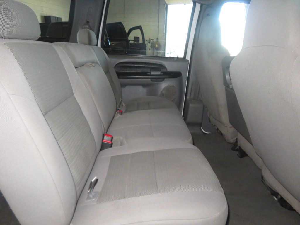 2005 Ford Excursion EXTRA CLEAN 4X4 EXCURSION LOW MILES ONLY 125K THIRD ROW SEATING  - 22951509 - 29