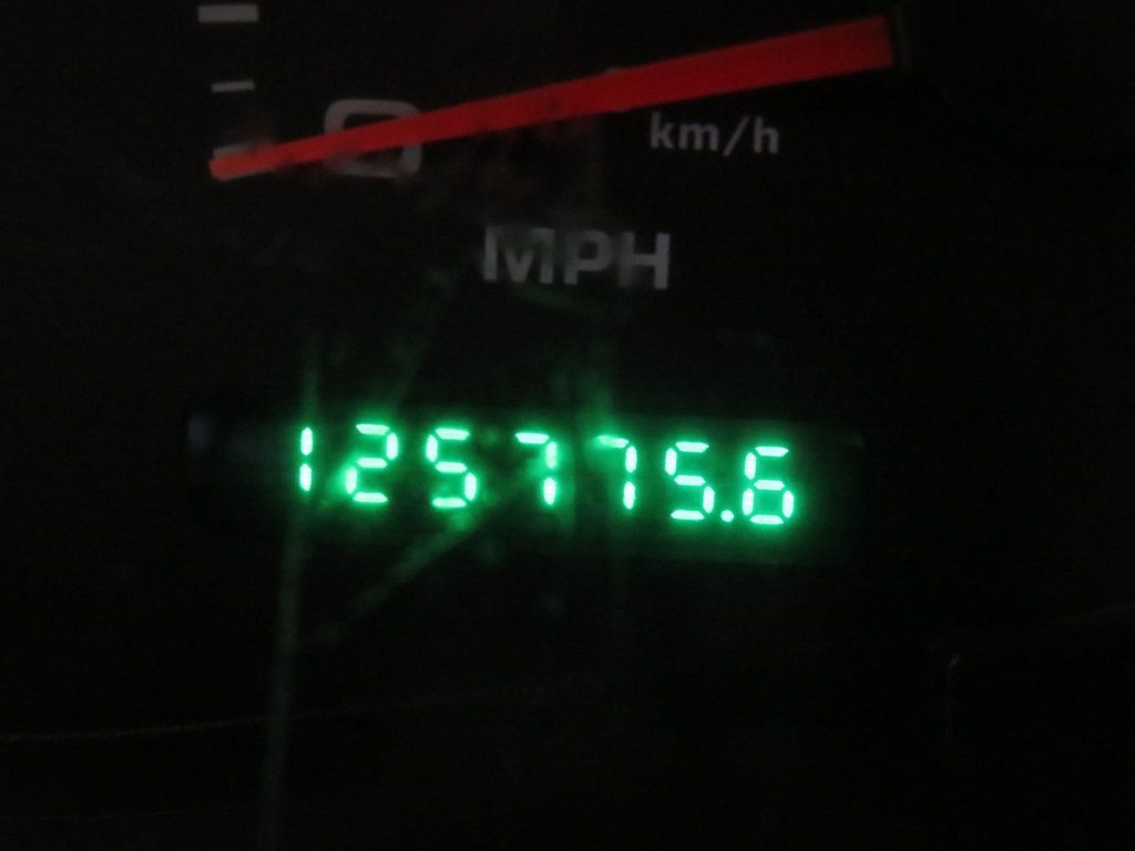 2005 Ford Excursion EXTRA CLEAN 4X4 EXCURSION LOW MILES ONLY 125K THIRD ROW SEATING  - 22951509 - 43