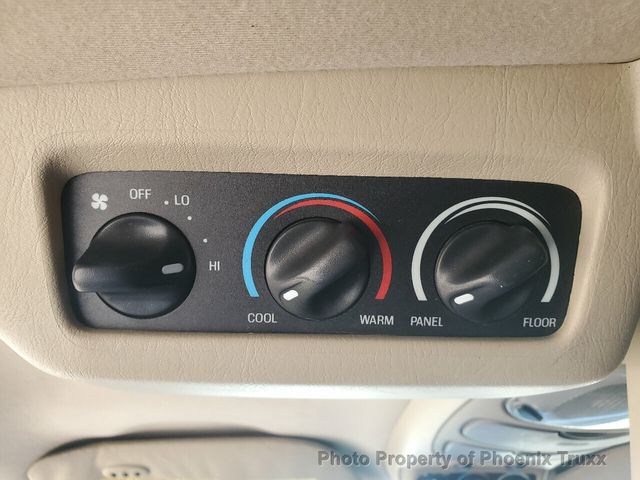 2005 Ford Excursion Lariat Eddie Bauer 4dr 4wd Crew Cab SUV 137'' wb - 21808968 - 18