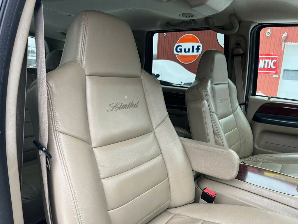 2005 Ford Excursion Limited V10 4x4 1-Owner - 22969113 - 24