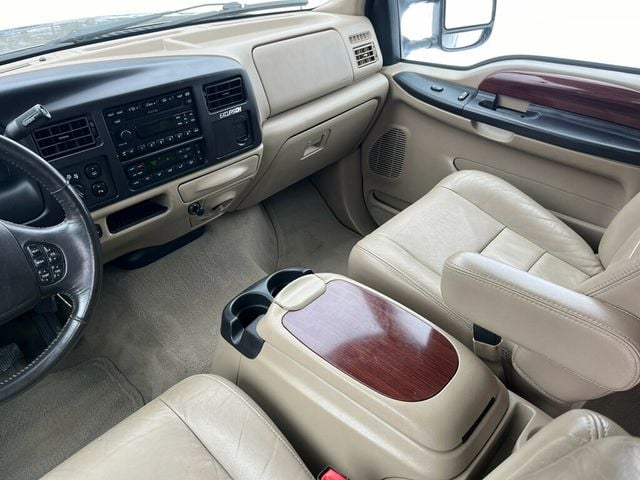 2005 Ford Excursion Limited V10 4x4 1-Owner - 22969113 - 36