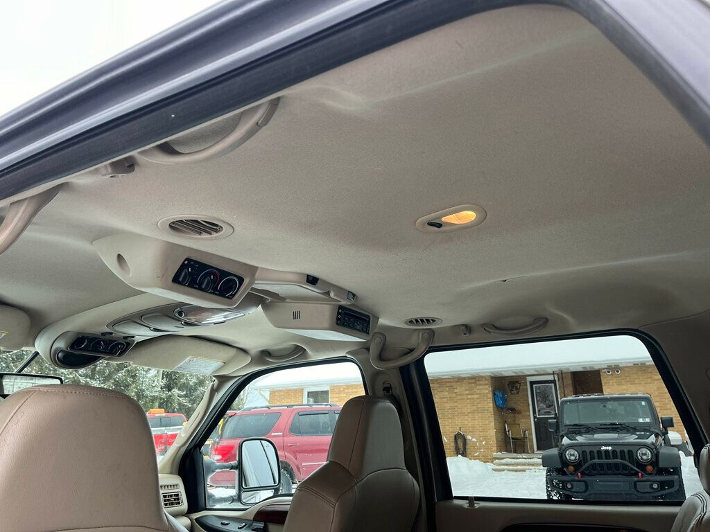 2005 Ford Excursion Limited V10 4x4 1-Owner - 22969113 - 37