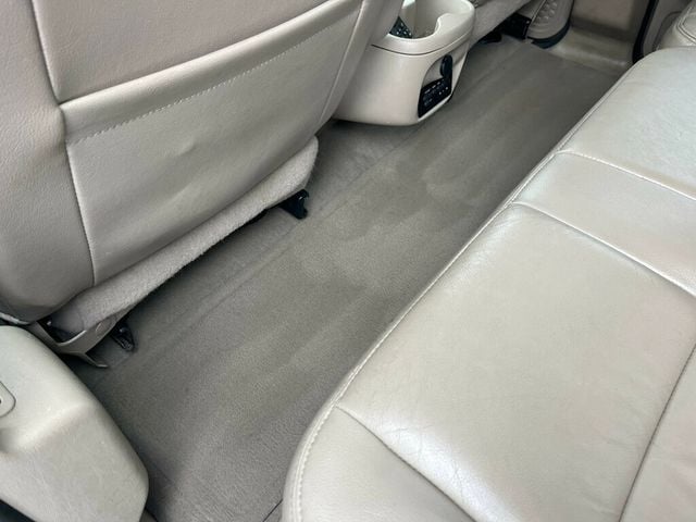 2005 Ford Excursion Limited V10 4x4 1-Owner - 22969113 - 41