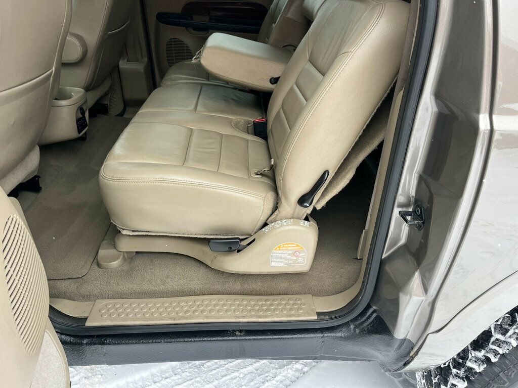 2005 Ford Excursion Limited V10 4x4 1-Owner - 22969113 - 42