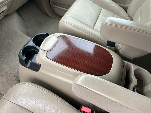 2005 Ford Excursion Limited V10 4x4 1-Owner - 22969113 - 44