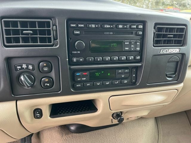 2005 Ford Excursion Limited V10 4x4 1-Owner - 22969113 - 51