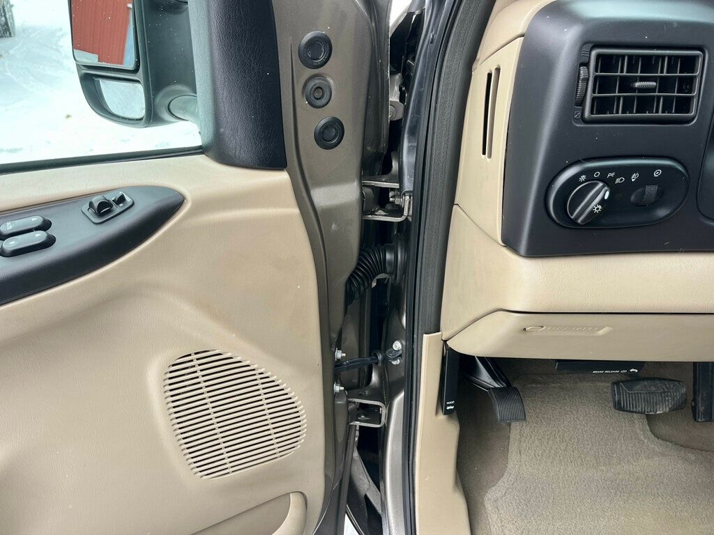 2005 Ford Excursion Limited V10 4x4 1-Owner - 22969113 - 53