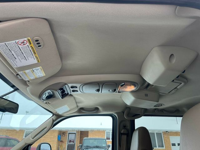 2005 Ford Excursion Limited V10 4x4 1-Owner - 22969113 - 62