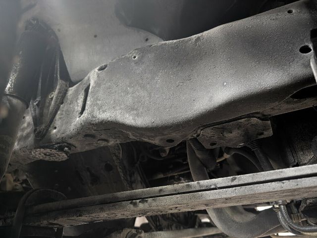 2005 Ford Excursion Limited V10 4x4 1-Owner - 22969113 - 69