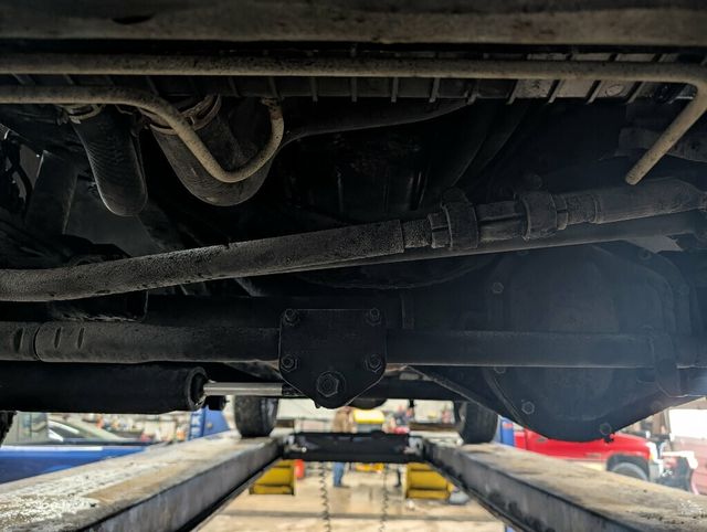 2005 Ford Excursion Limited V10 4x4 1-Owner - 22969113 - 70