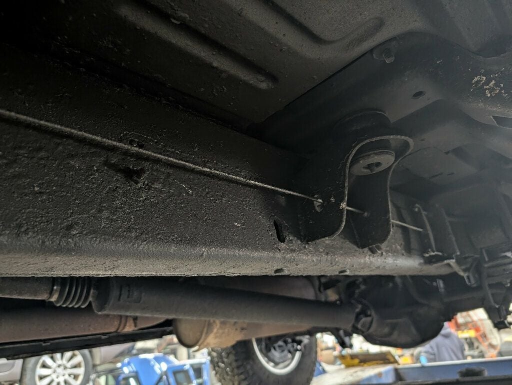 2005 Ford Excursion Limited V10 4x4 1-Owner - 22969113 - 72