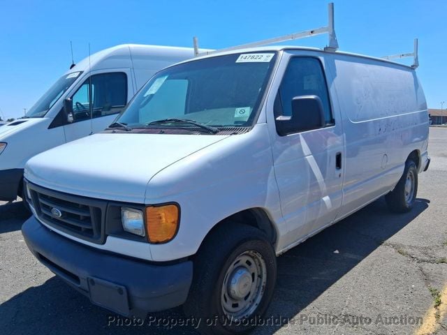 2005 Ford E-Series E-150 Van's photo