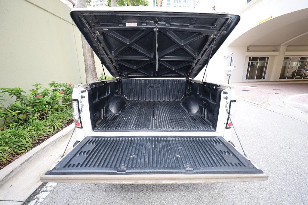 2005 Ford F-150 SuperCrew 139" King Ranch - 23064062 - 25