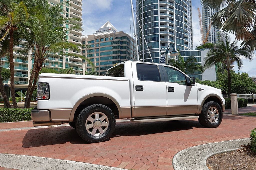 2005 Ford F-150 SuperCrew 139" King Ranch - 23064062 - 55