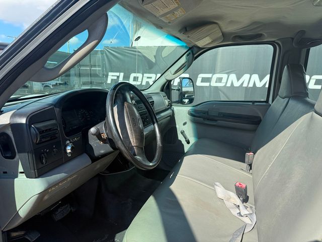 2005 Ford F-550 Crew Cab Flatbed  - 22943266 - 5