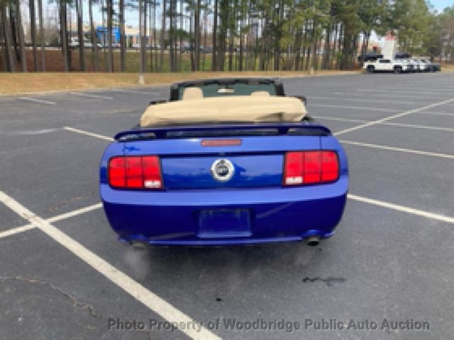 2005 Ford Mustang 2dr Convertible GT Deluxe - 22993683 - 5