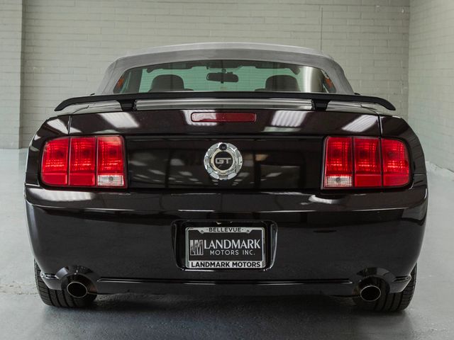 2005 Ford Mustang 2dr Convertible GT Deluxe - 23044298 - 29