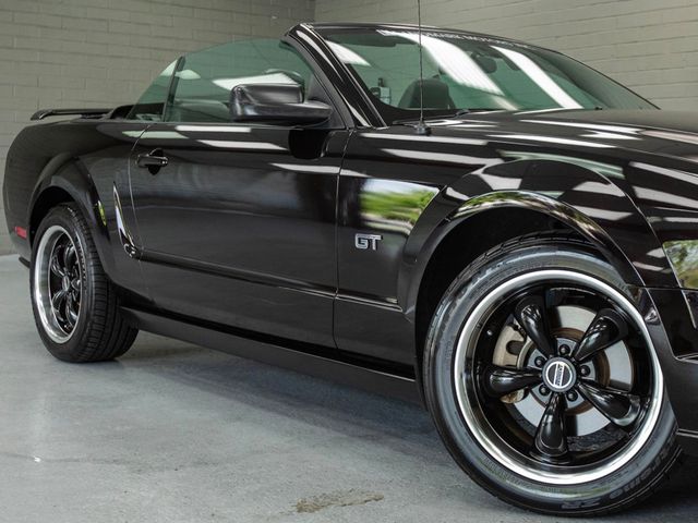 2005 Ford Mustang 2dr Convertible GT Deluxe - 23044298 - 7