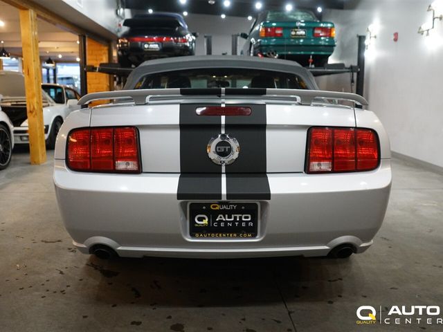 2005 Ford Mustang 2dr Convertible GT Deluxe - 22979233 - 4