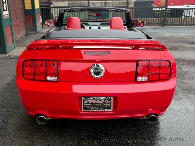 2005 Ford Mustang 2dr Convertible GT Premium - 23054639 - 12