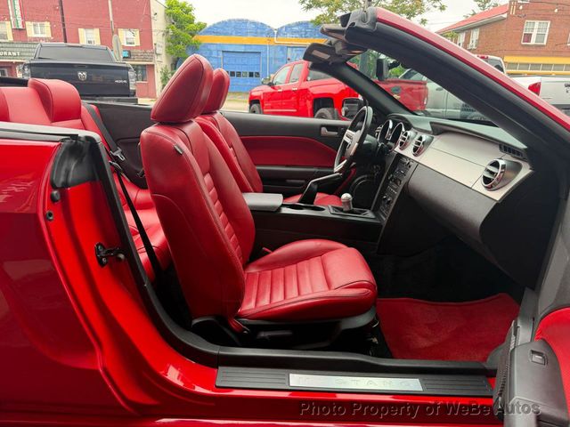 2005 Ford Mustang 2dr Convertible GT Premium - 23054639 - 28