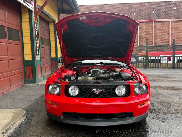 2005 Ford Mustang 2dr Convertible GT Premium - 23054639 - 30