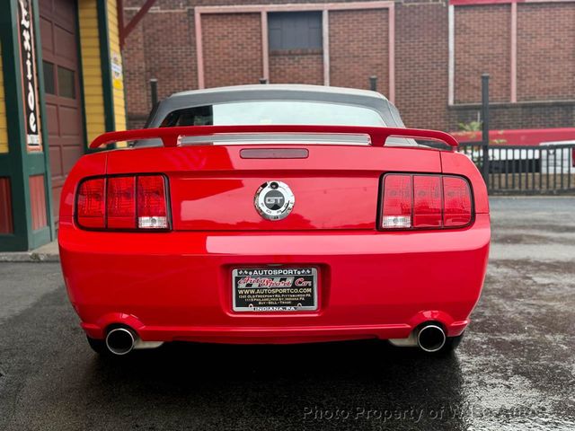 2005 Ford Mustang 2dr Convertible GT Premium - 23054639 - 6