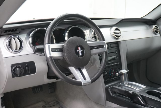 2005 Ford Mustang 2dr Coupe GT Deluxe - 23006091 - 9