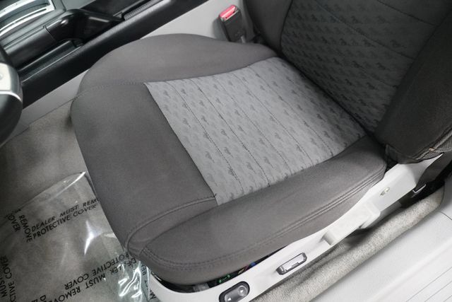 2005 Ford Mustang 2dr Coupe GT Deluxe - 23006091 - 11