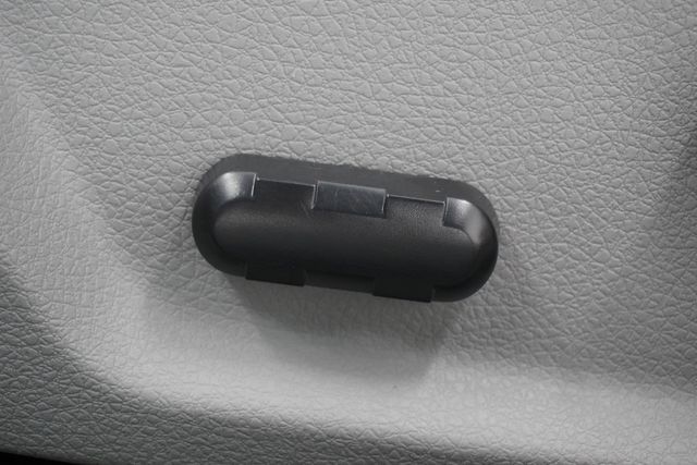 2005 Ford Mustang 2dr Coupe GT Deluxe - 23006091 - 14