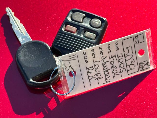 2005 Ford Mustang 2dr Coupe GT Deluxe - 22973760 - 40