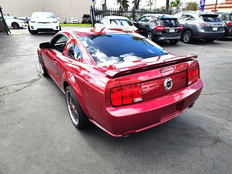 2005 Ford Mustang 2dr Coupe GT Deluxe - 22657059 - 11