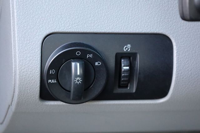 2005 Ford Mustang 2dr Coupe GT Deluxe - 22939513 - 21