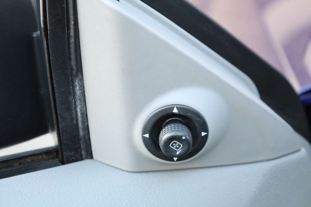 2005 Ford Mustang 2dr Coupe GT Deluxe - 22939513 - 22