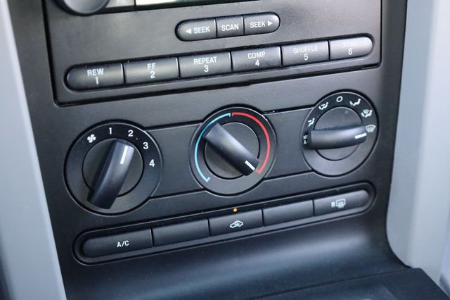 2005 Ford Mustang 2dr Coupe GT Deluxe - 22939513 - 25