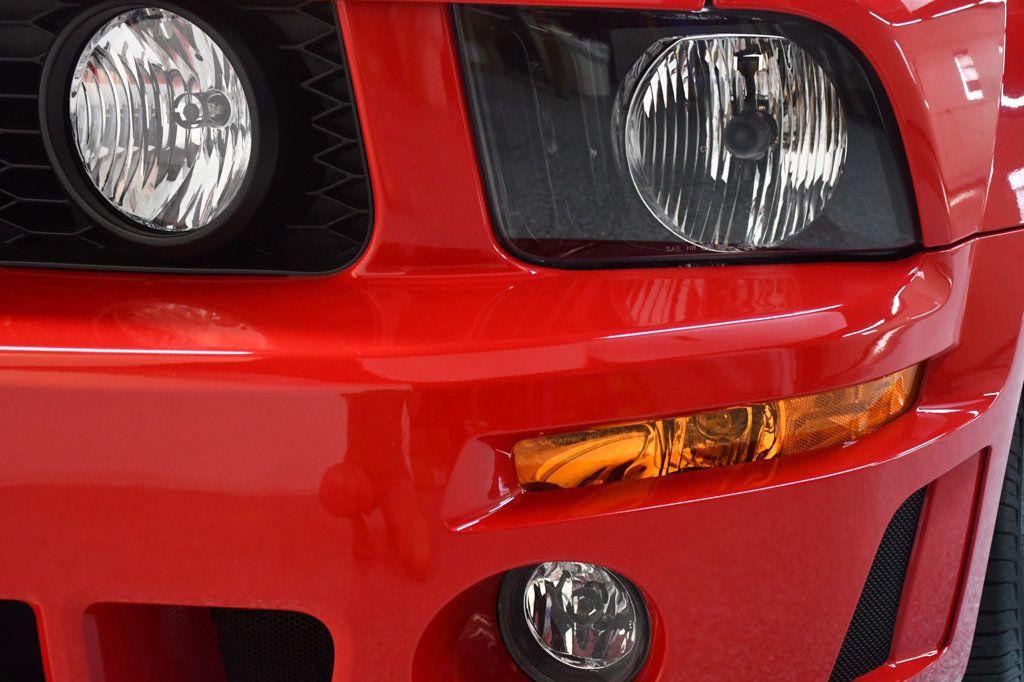 Ford Mustang photo 12