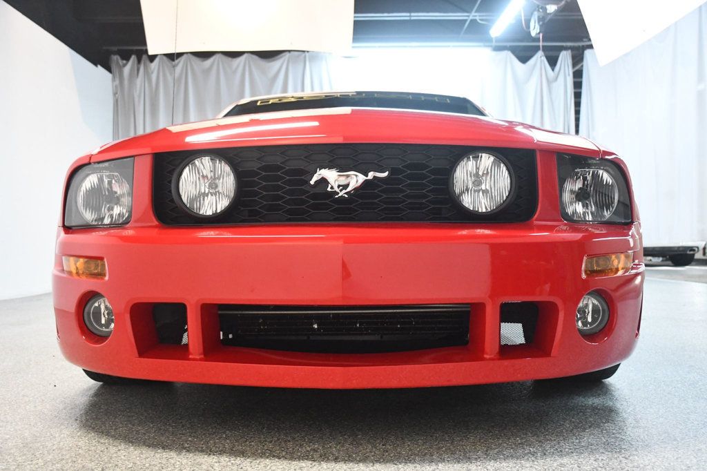 Ford Mustang photo 13
