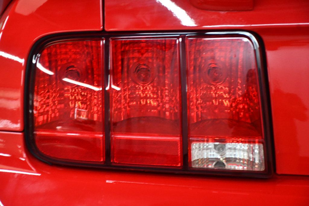 Ford Mustang photo 15