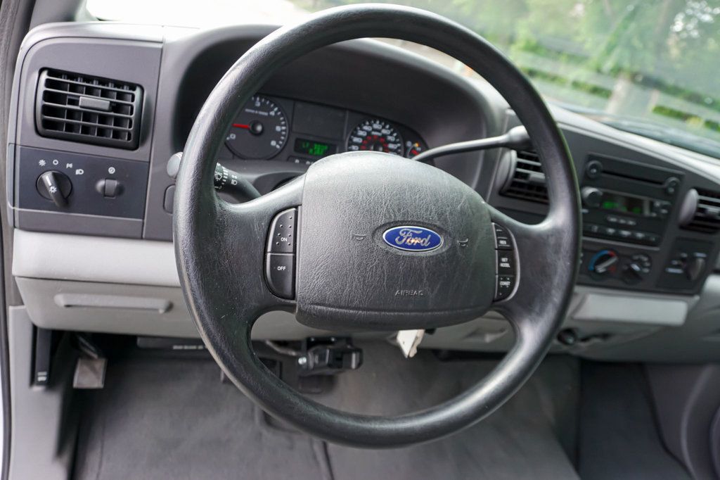 2005 Ford Super Duty F-250 *F250 Super Duty* *XLT Trim* *SuperCab* *Only 55k Miles* *Clean* - 23034898 - 52