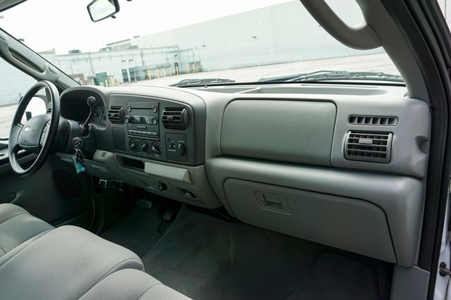 2005 Ford Super Duty F-250 *F250 Super Duty* *XLT Trim* *SuperCab* *Only 55k Miles* *Clean* - 23034898 - 53