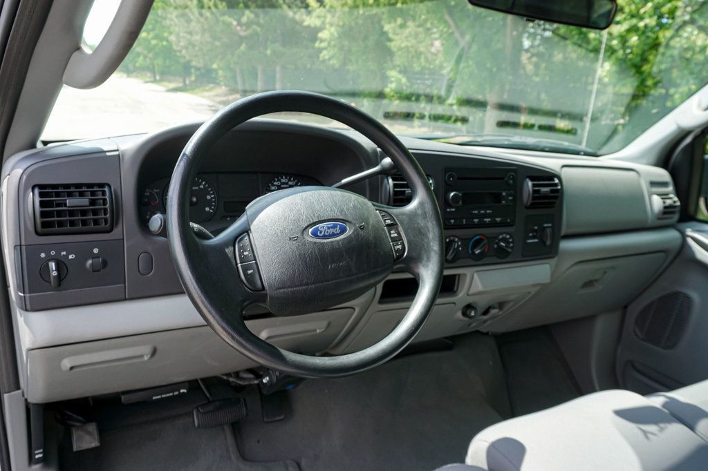 2005 Ford Super Duty F-250 *F250 Super Duty* *XLT Trim* *SuperCab* *Only 55k Miles* *Clean* - 23034898 - 55