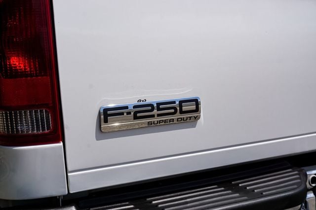 2005 Ford Super Duty F-250 *F250 Super Duty* *XLT Trim* *SuperCab* *Only 55k Miles* *Clean* - 23034898 - 57