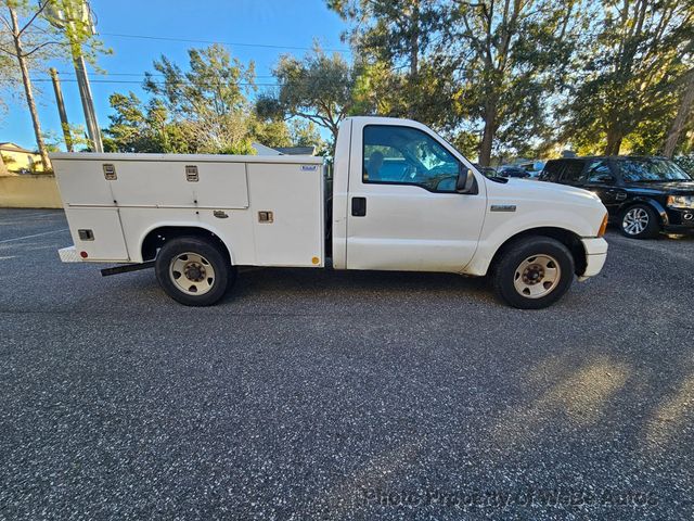 2005 Ford Super Duty F-250 Reg Cab 137" XL - 22977593 - 3