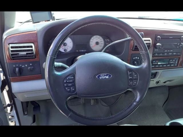 2005 Ford Super Duty F-350 SRW Harley-Davidson Pickup 4D 6 3/4 ft - 22989162 - 10